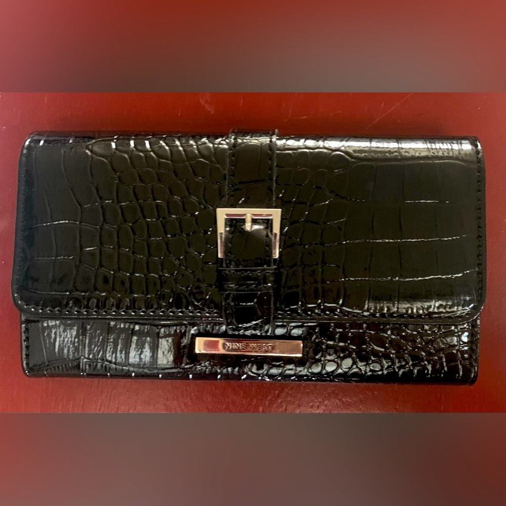 Black‎ Patent Leather Nine West Wallet-NWT!!